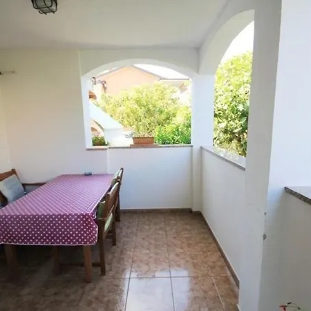 Fuer 2 Personen Ca 30 M In Novigrad, Adriakueste Kroatien Westkueste Von Istrien Apartment *